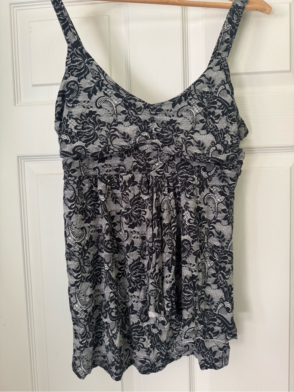 Floral, lace 2000s babydoll top - Picture 3 of 3